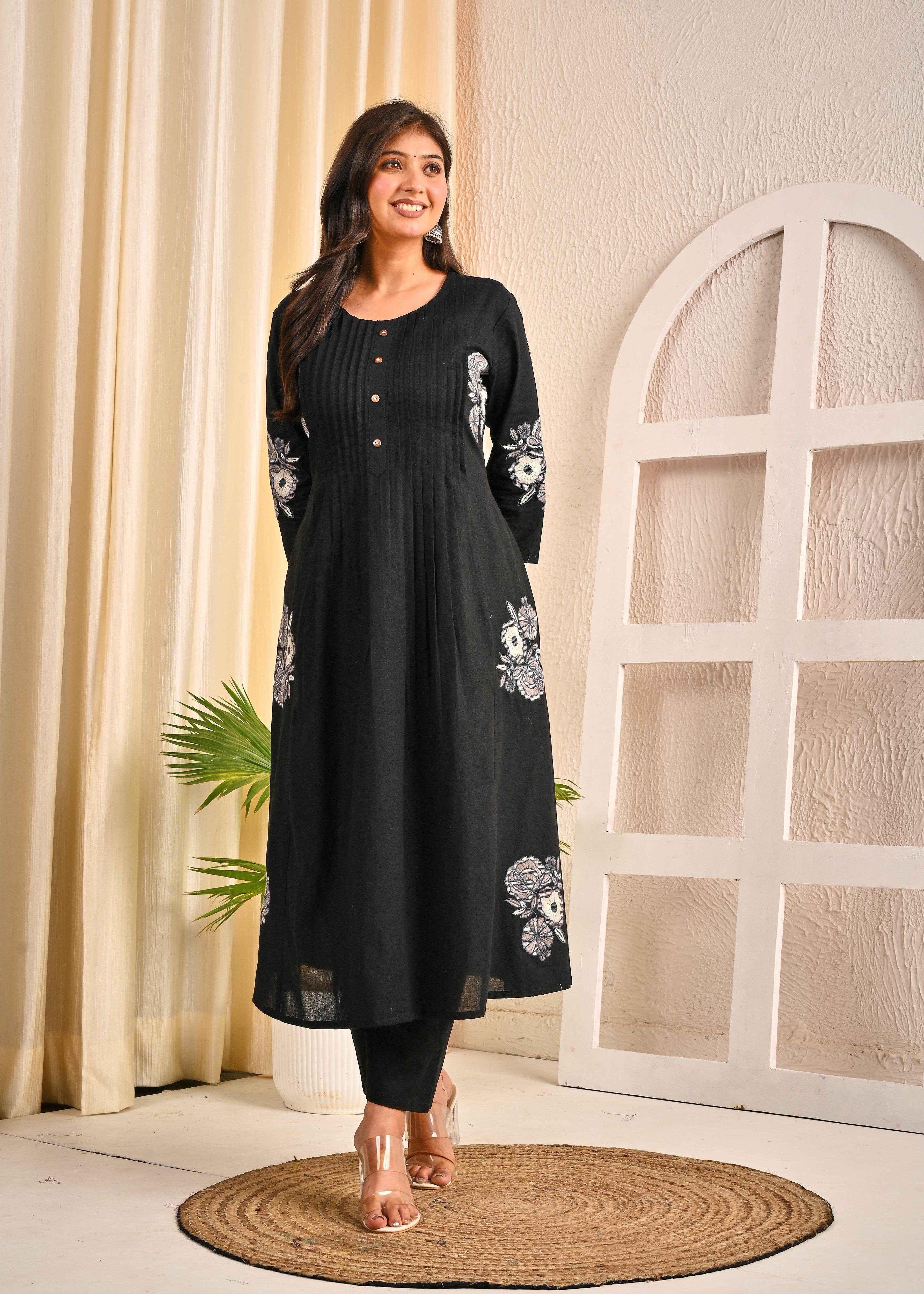 BELVEERA Black Cotton Women’s White Floral Kurta Set