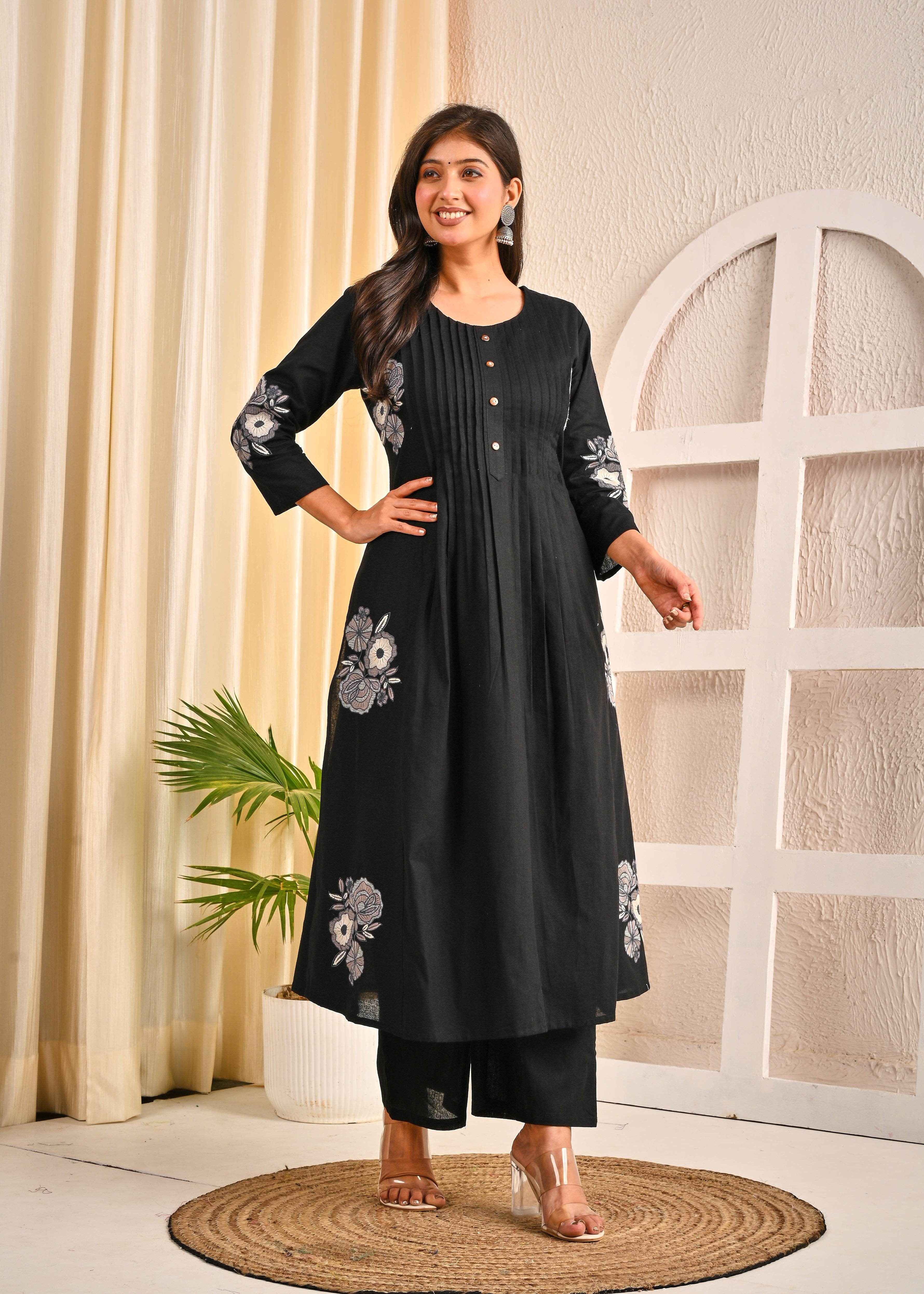 BELVEERA Black Cotton Women’s White Floral Kurta Set