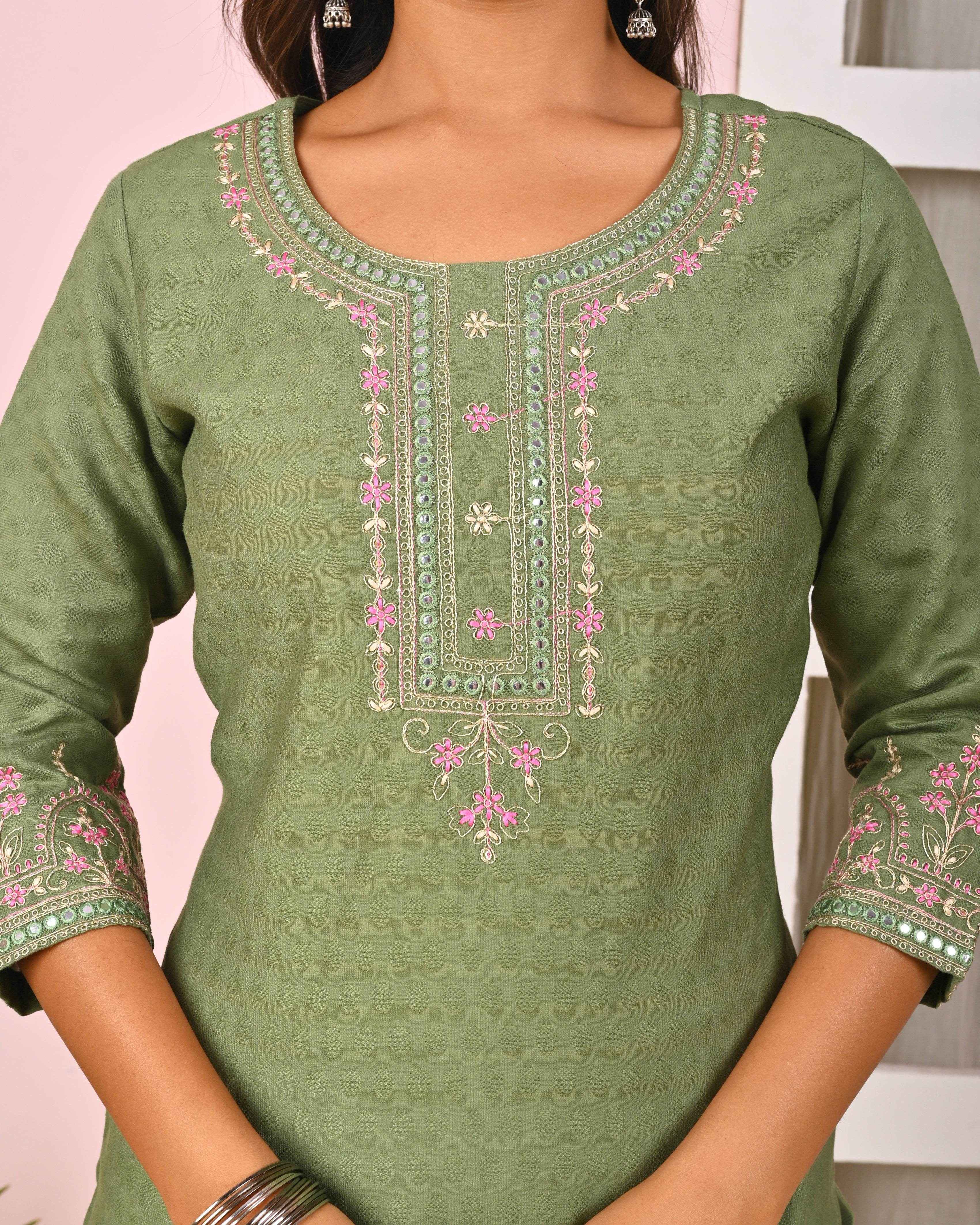 BELVEERA Green Women’s Multicolour Embroidery Kurta