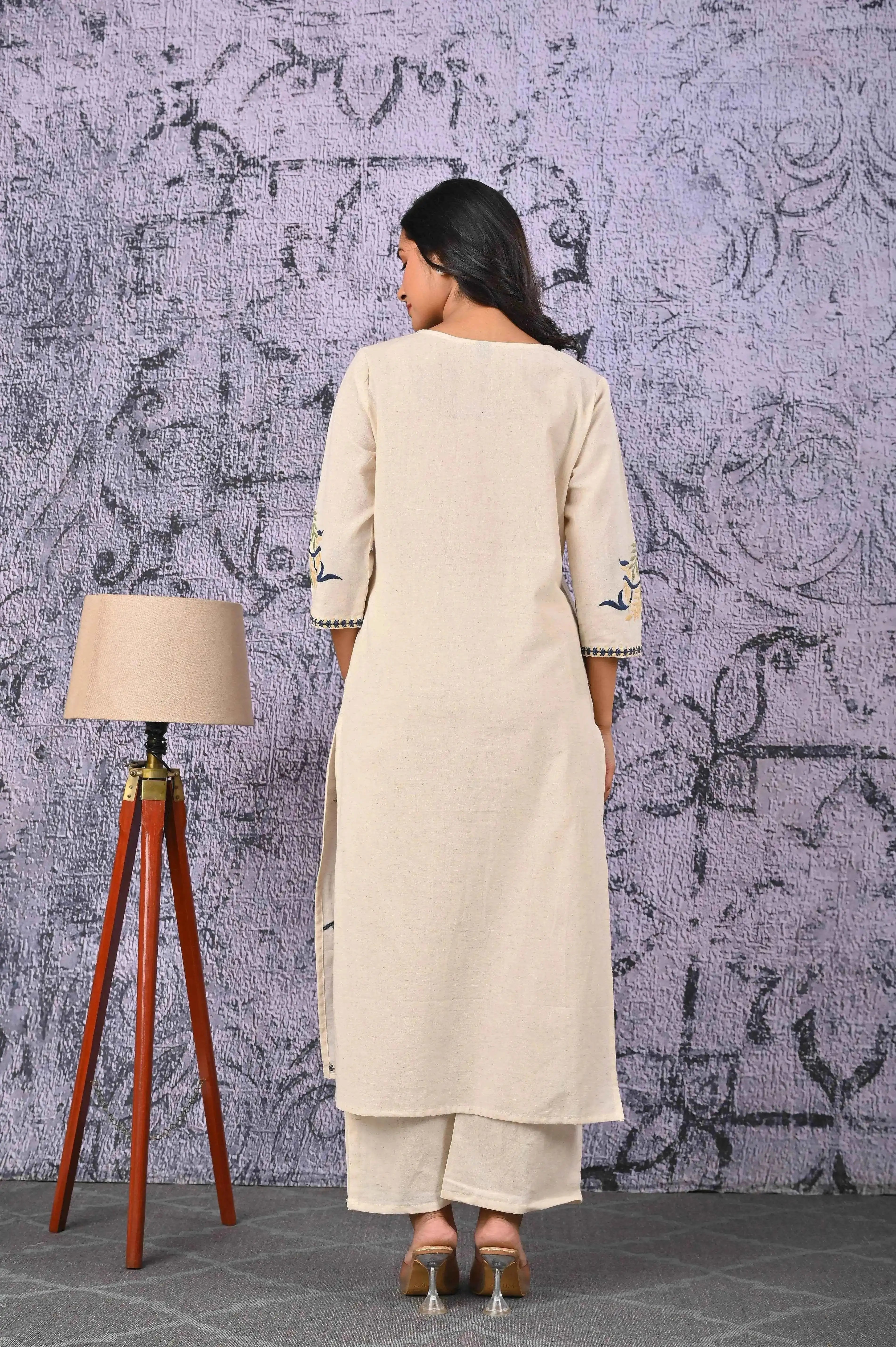 BELVEERA White Cotton Women’s Blue Floral Embroidered Kurta Set