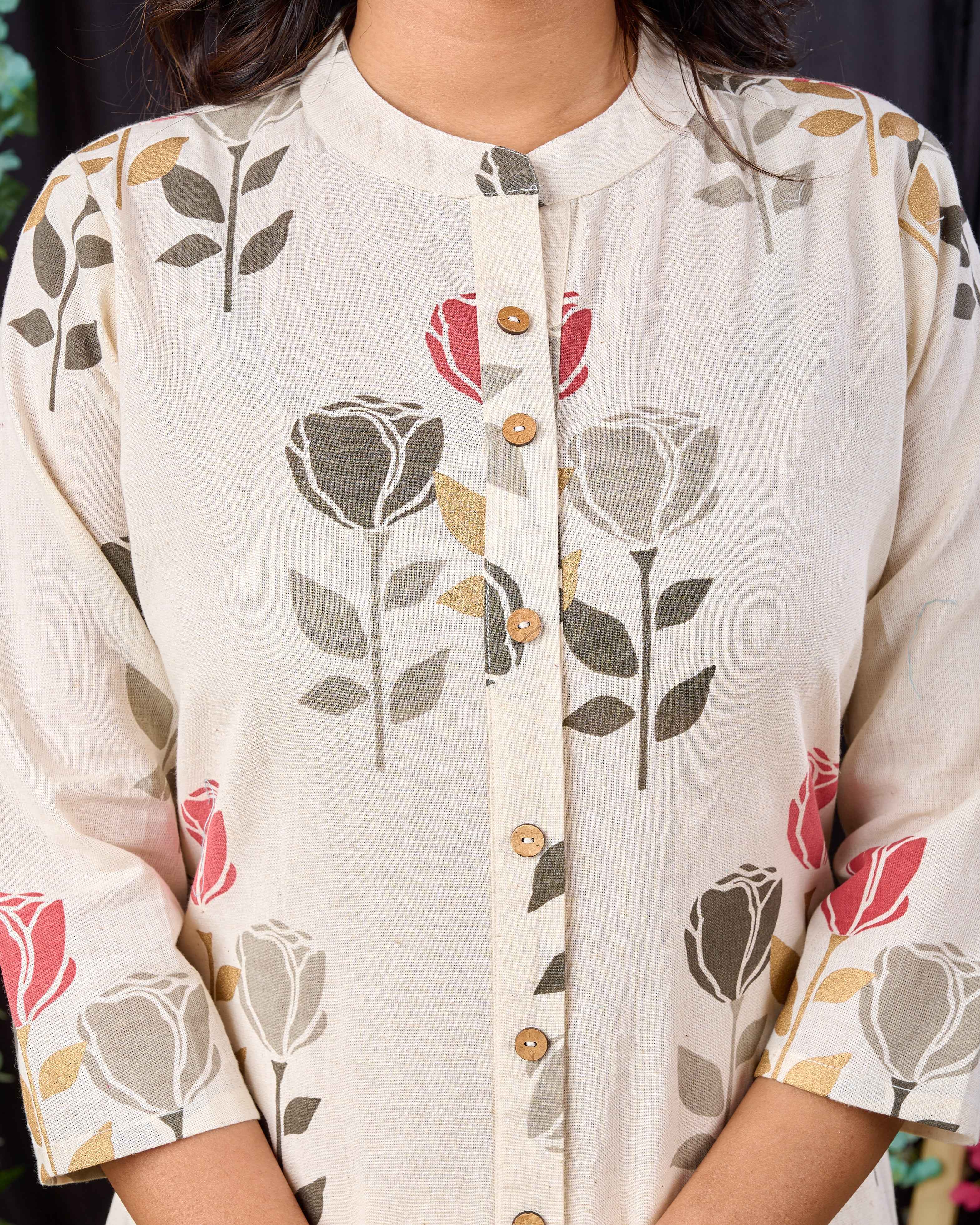 Belveera Red Floral Print Kurta with Button Closure and Elegant Rose Design