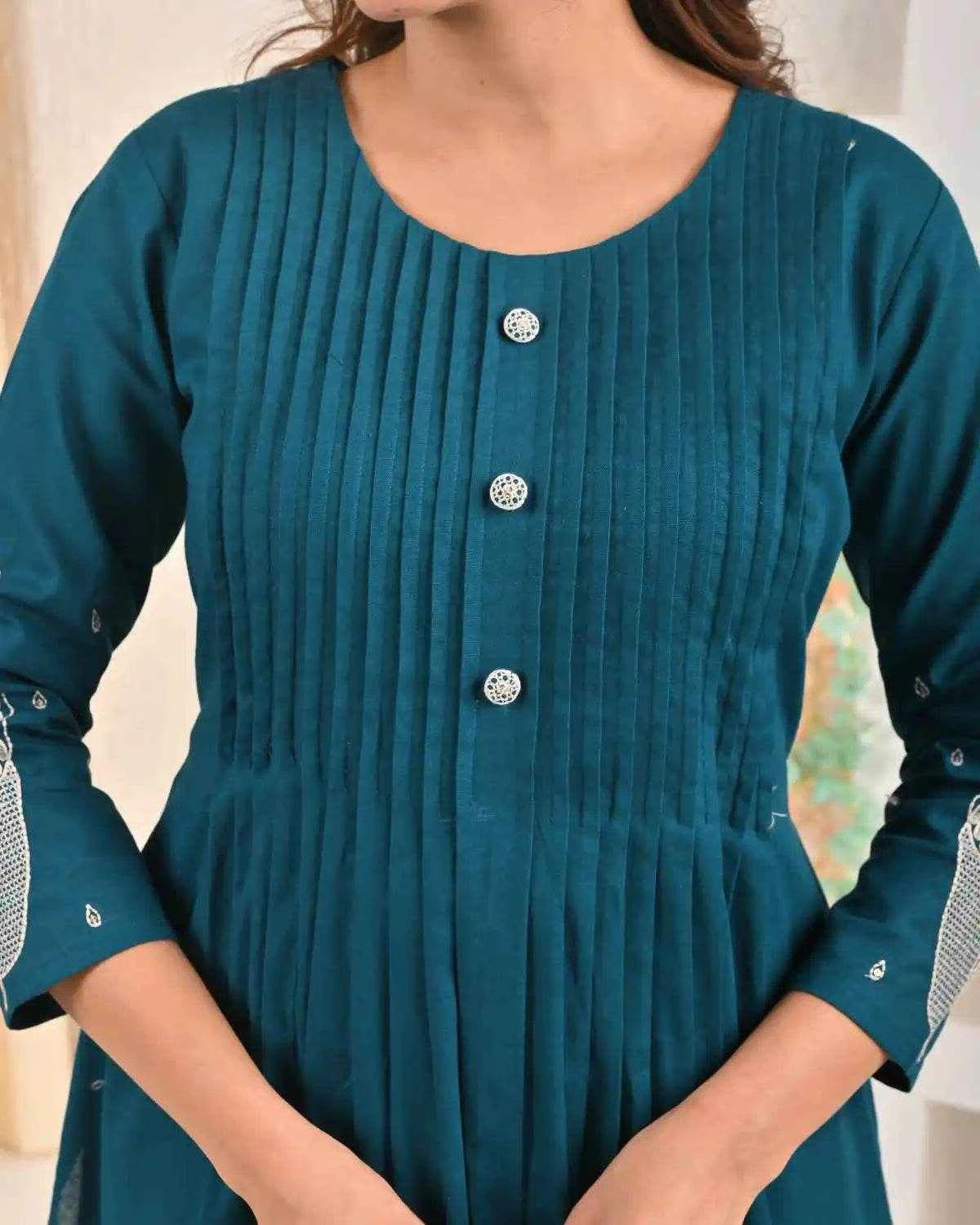 BELVEERA Teal Cotton Women’s leaf Embroidered Kurta Set