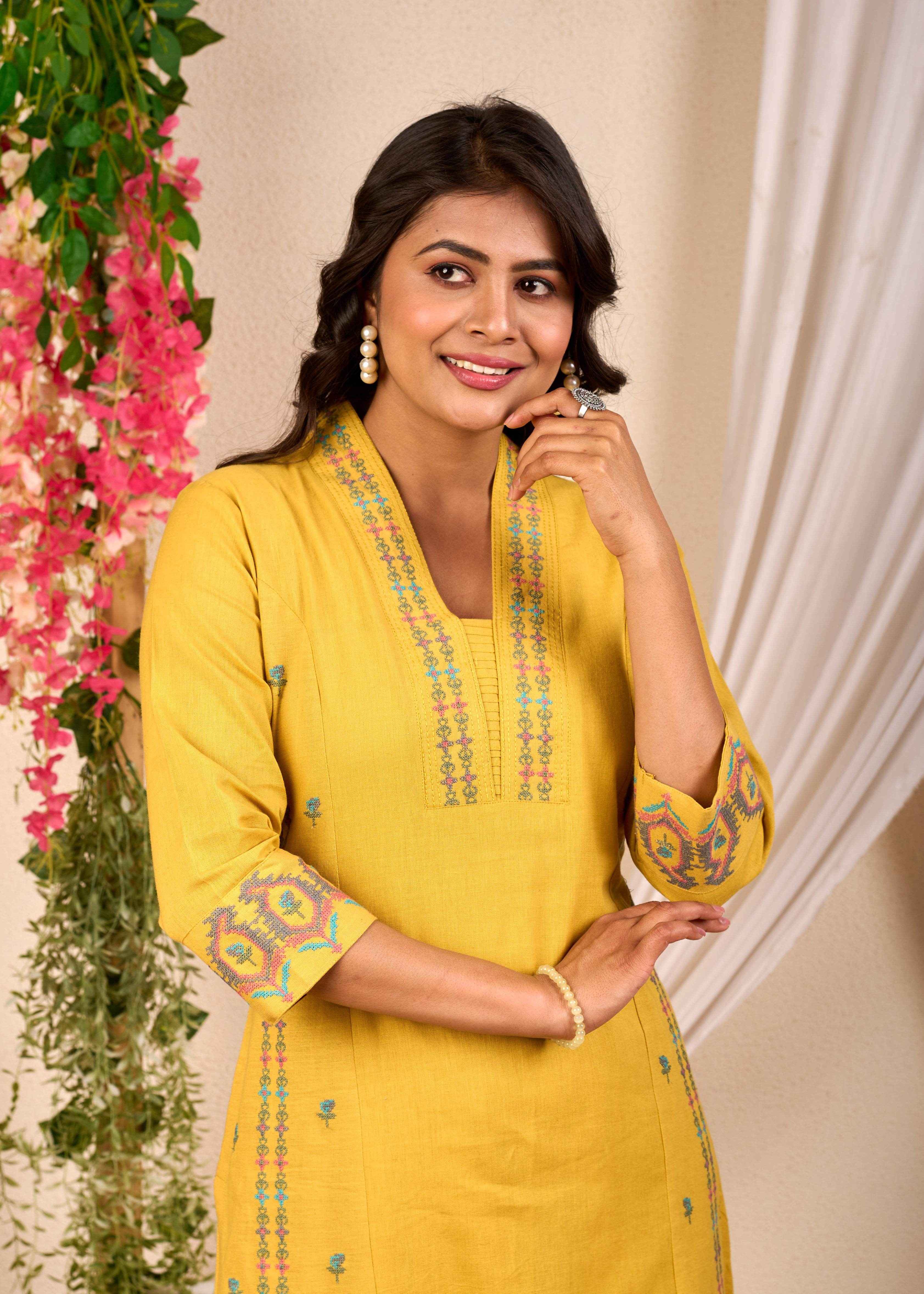 BELVEERA Yellow Cotton Women's Embroidered Kurta Set